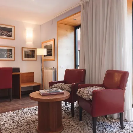 Cardos Hotel